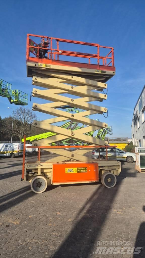 JLG 180-12 Saksilavat