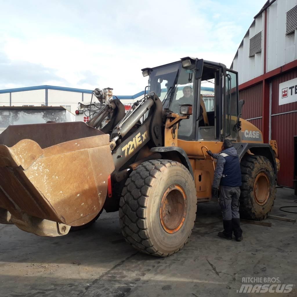 CASE 721 E XT Pyöräkuormaajat