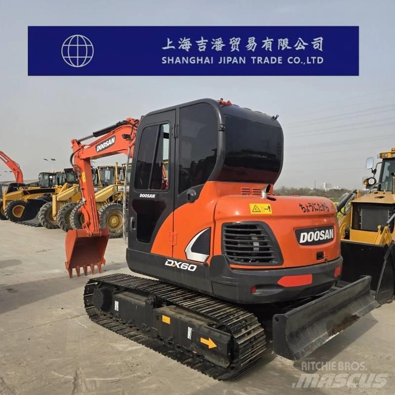 Doosan DX 60 Telakaivukoneet