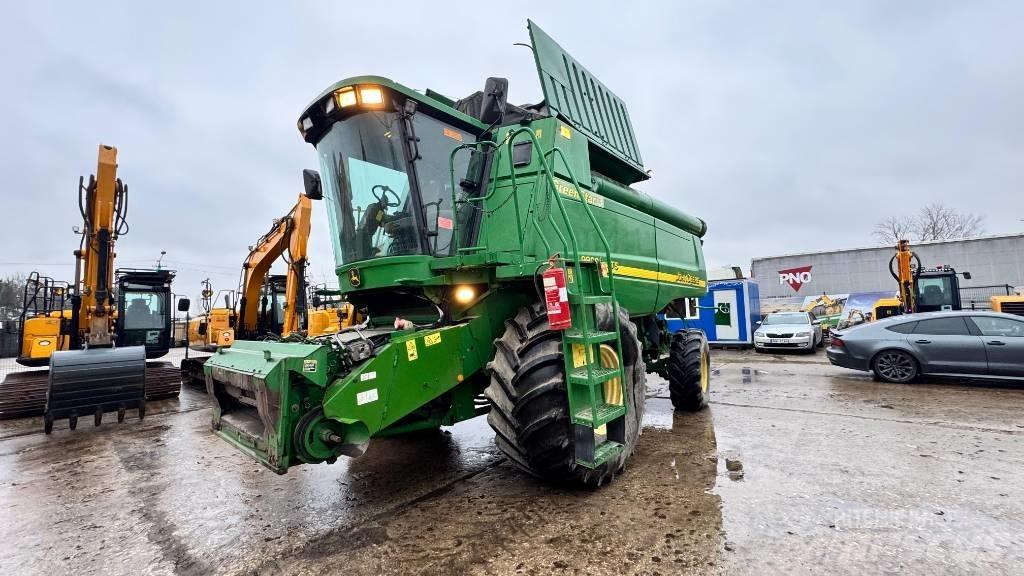 John Deere 9880 STS Leikkuupuimurit