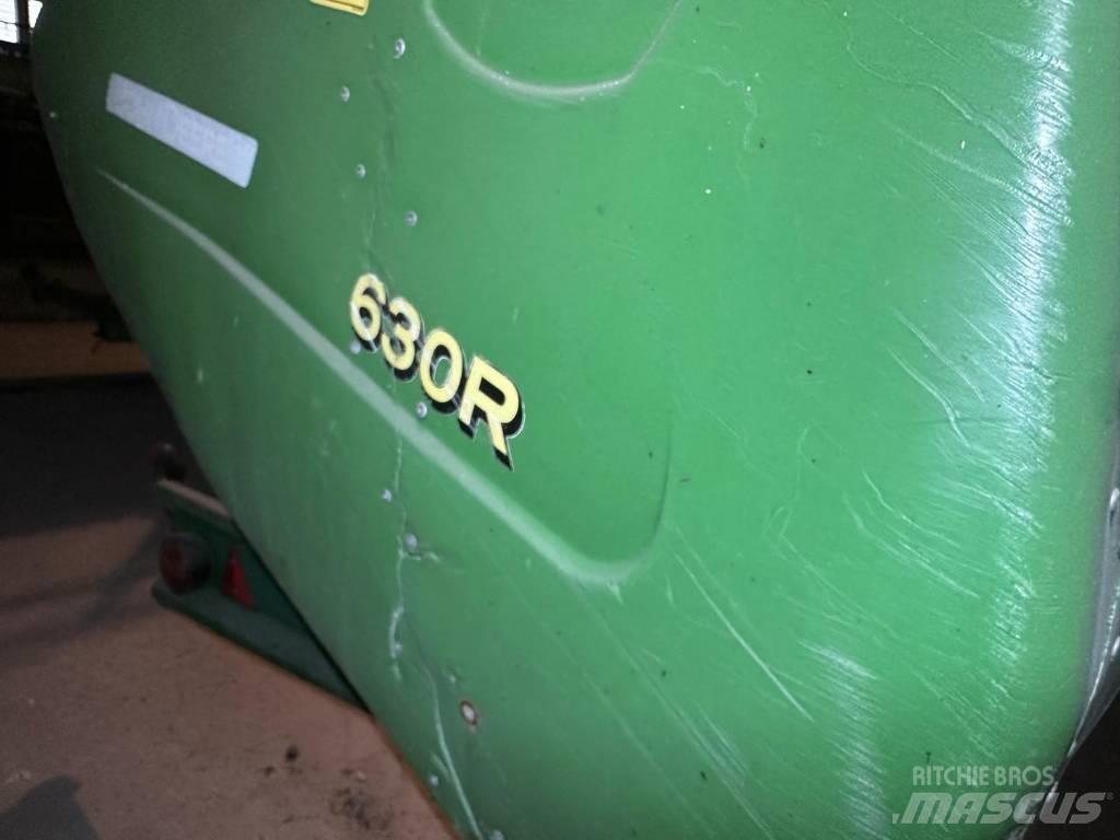 John Deere 9880 STS Leikkuupuimurit