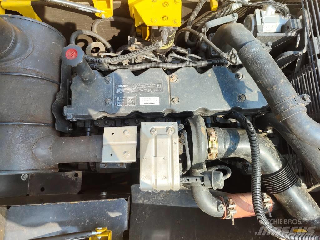 Komatsu PC 220 LC Telakaivukoneet