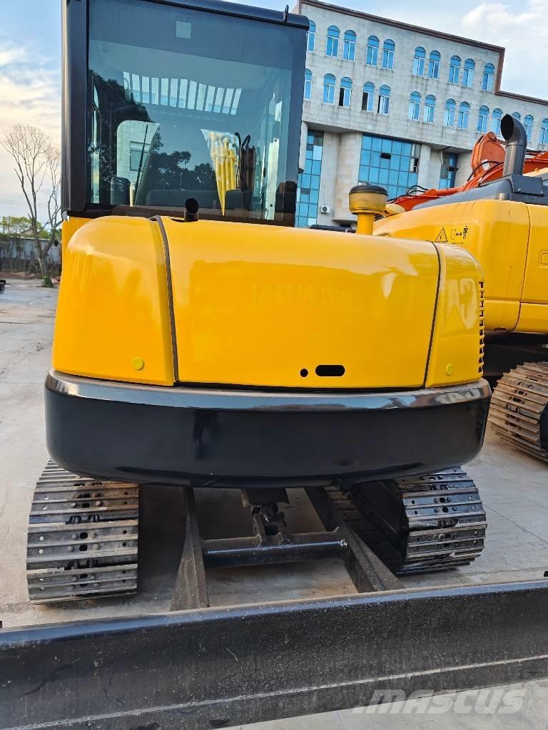 Komatsu PC 56-7 Minikaivukoneet < 7t