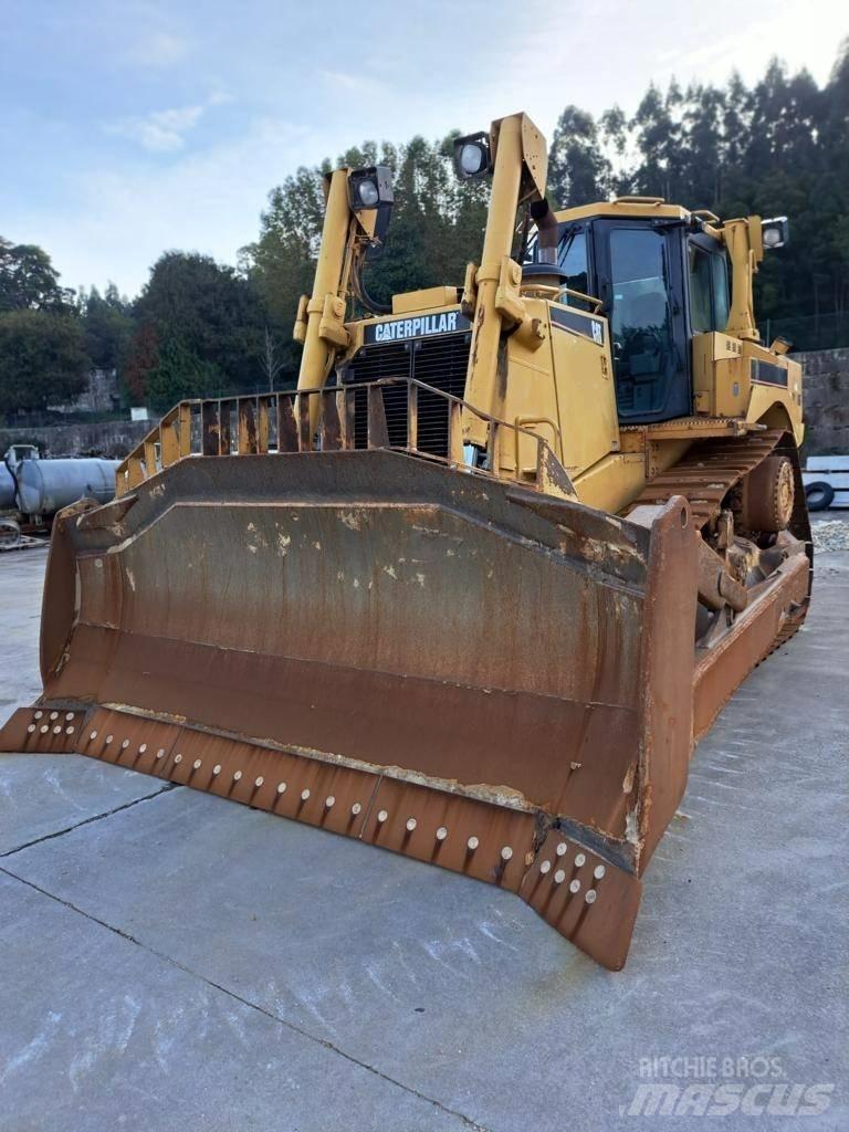 CAT D 8 T Telaketjupuskutraktorit