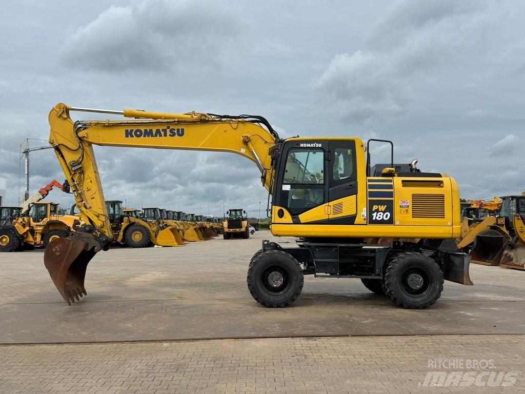 Komatsu PW180-11 Pyöräkaivukoneet