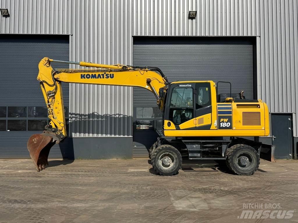 Komatsu PW180-11 Pyöräkaivukoneet