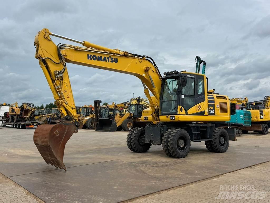 Komatsu PW180-11 Pyöräkaivukoneet