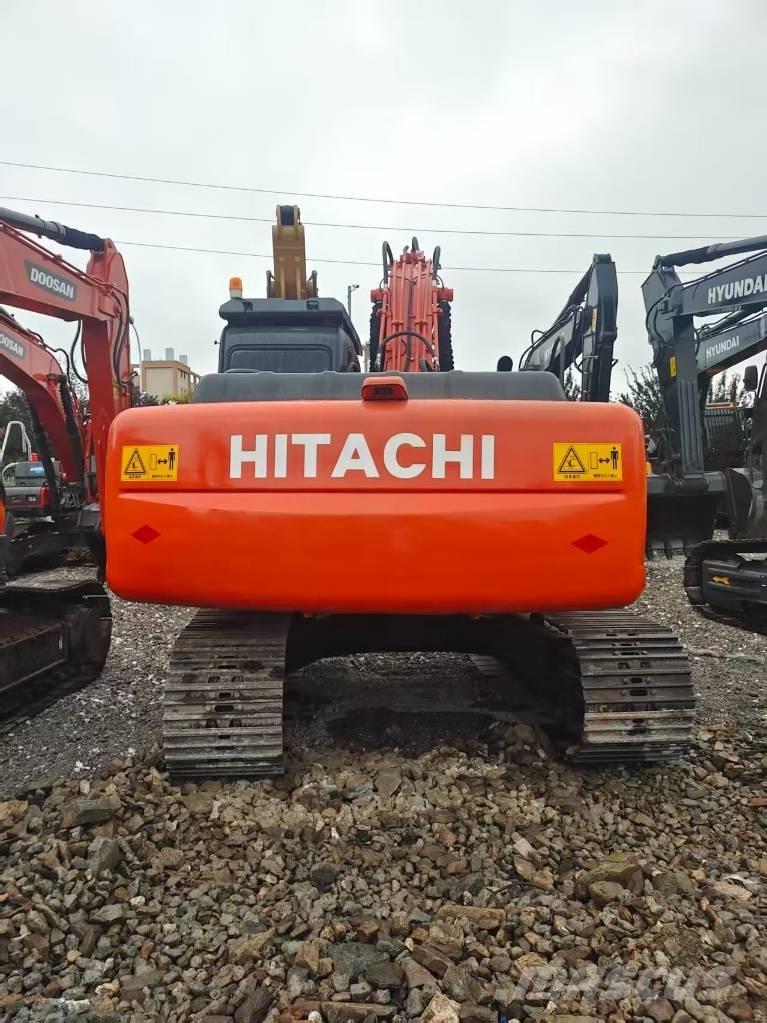 Hitachi ZX 200 Telakaivukoneet