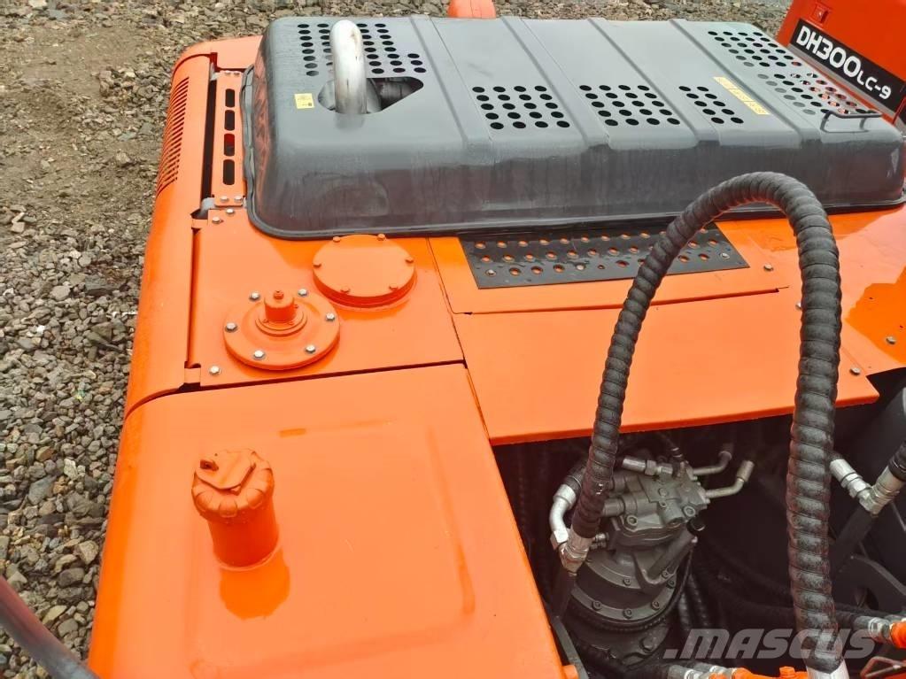 Hitachi ZX 200 Telakaivukoneet