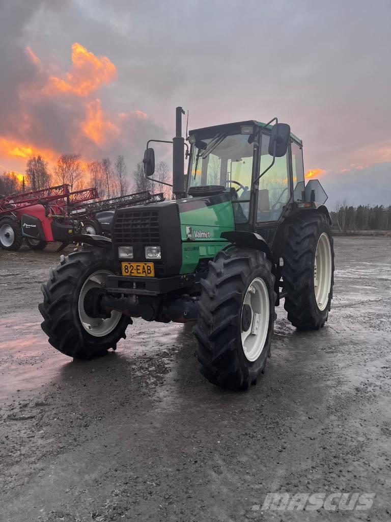 Sisu Valmet 665 Traktorit