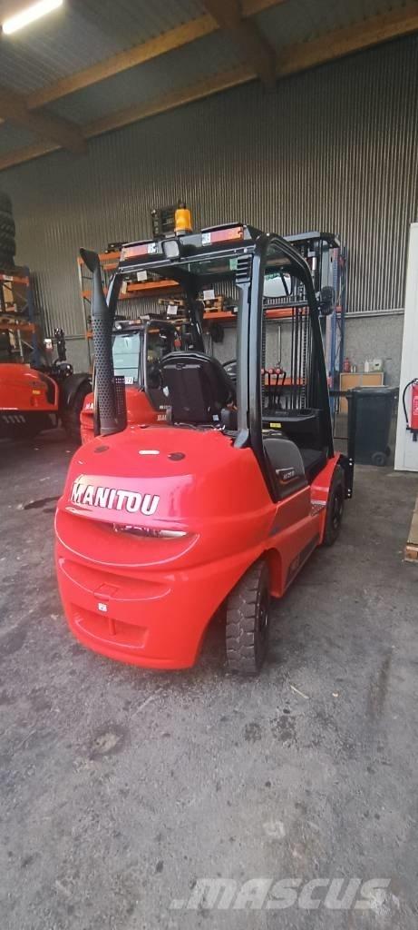 Manitou MI 25 Dieseltrukit