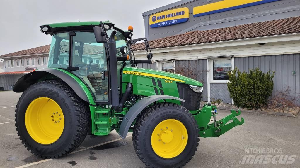 John Deere 5125 R Traktorit