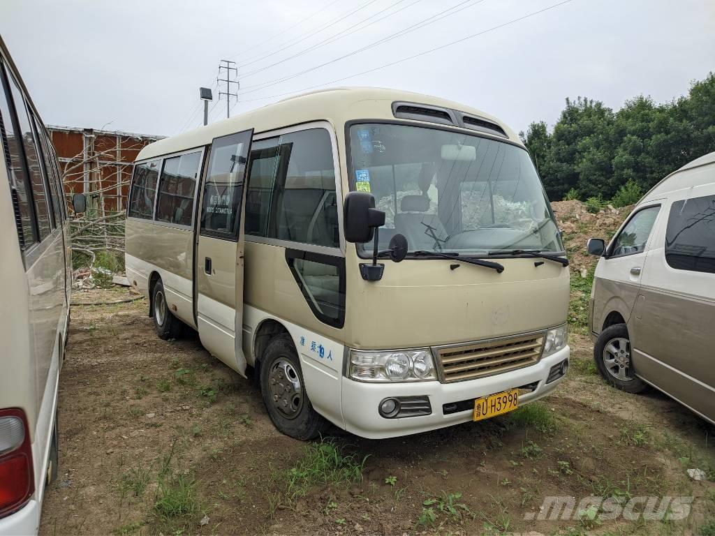 Toyota Coaster Bus Minibussit