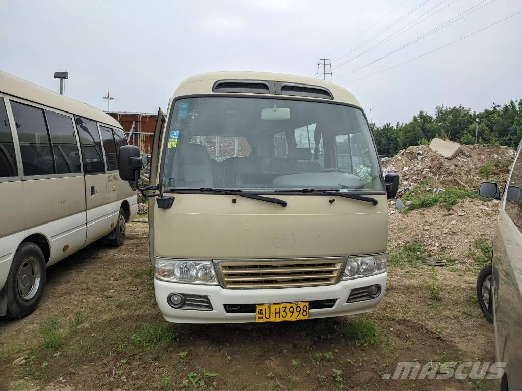 Toyota Coaster Bus Minibussit