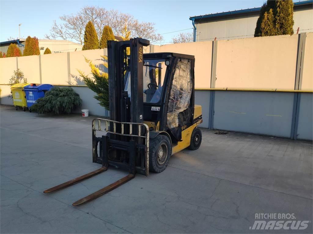 Yale GDP35VX Dieseltrukit