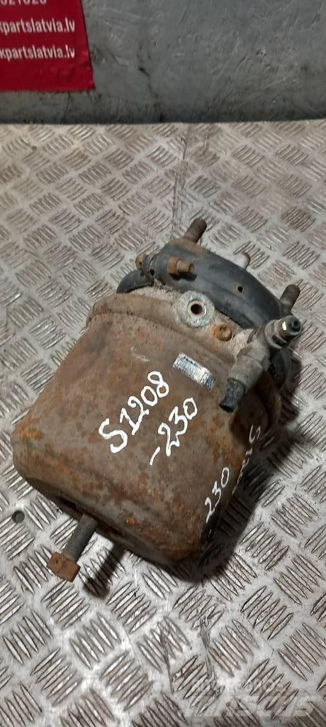 Scania 94 D.    2147775 Jarrut