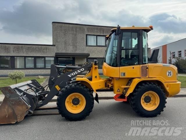 Volvo L 35 G Pyöräkuormaajat