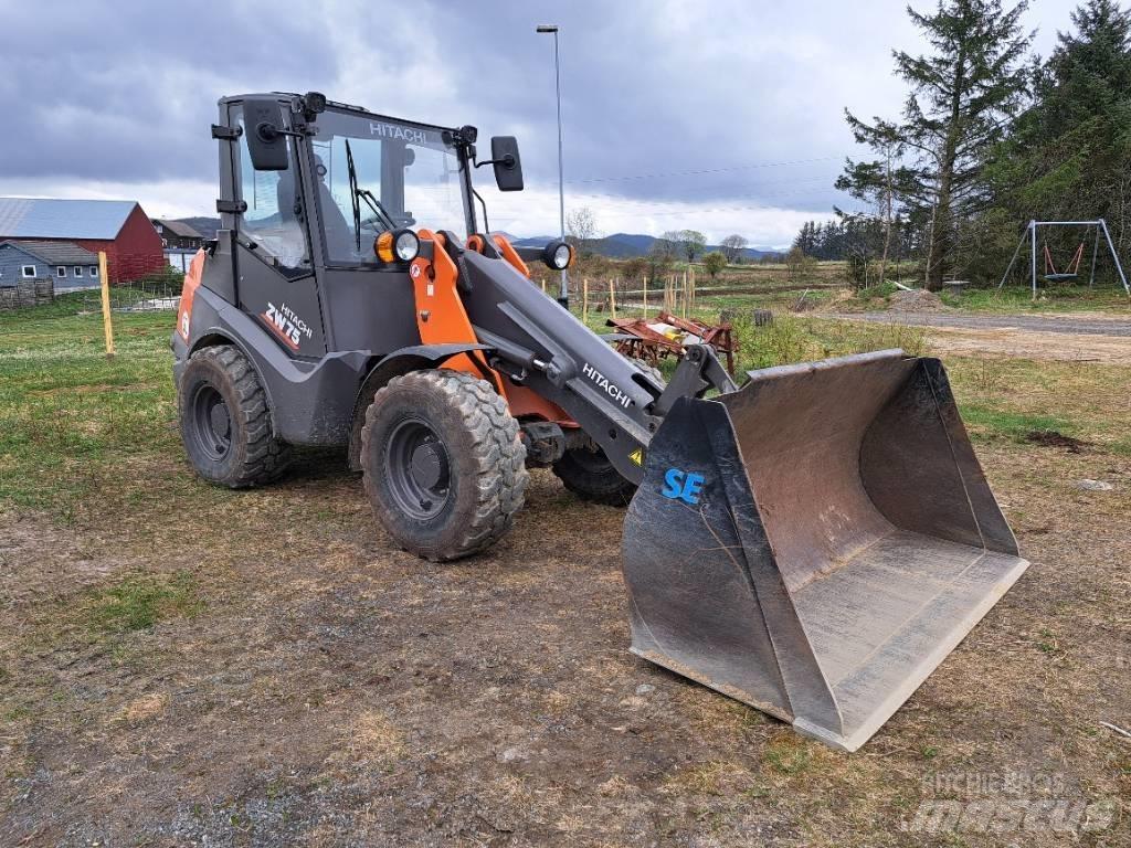 Hitachi ZW75-6C Pyöräkuormaajat