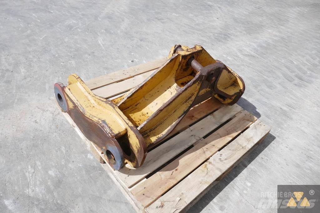 CAT D7E Drawbar Muut