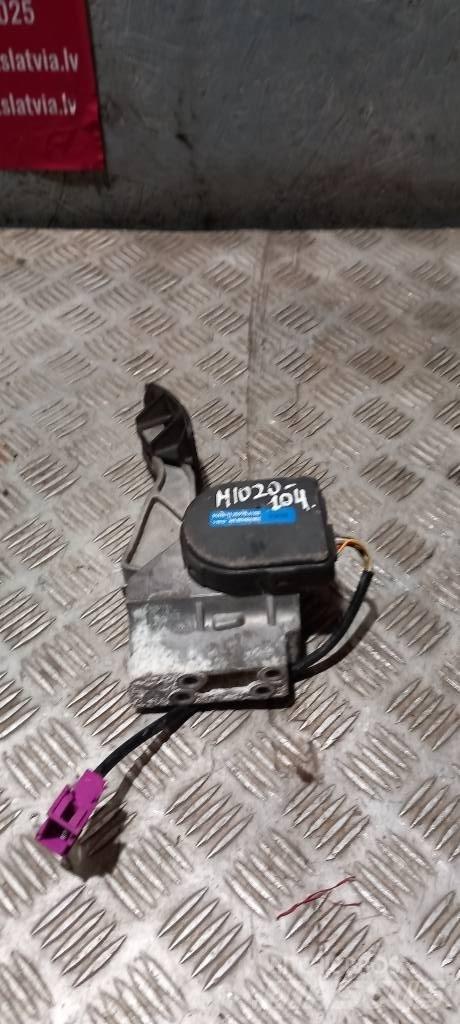 MAN TGA   81259706100 Ohjaamot ja sisustat