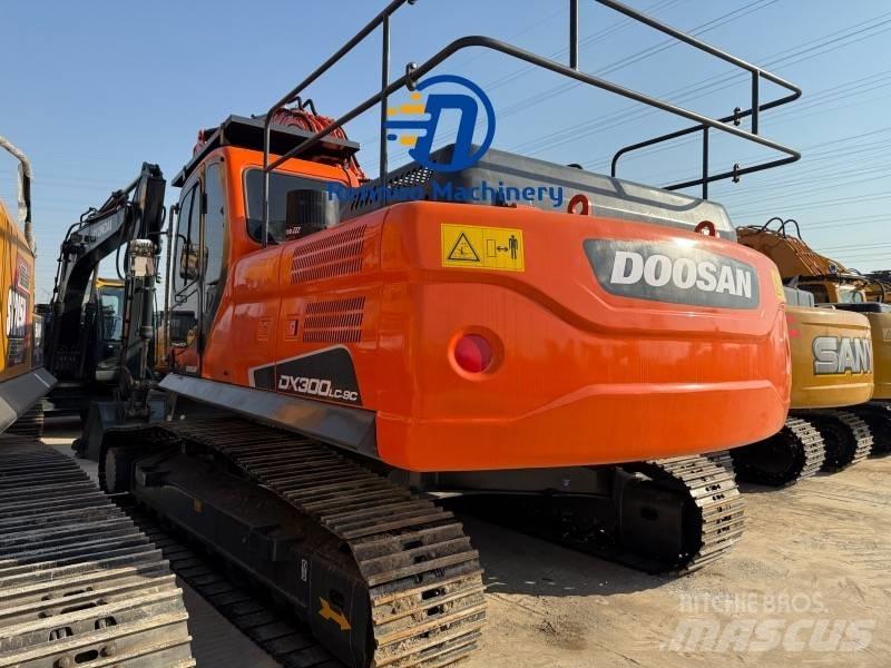 Doosan DX 300LC-9C Telakaivukoneet