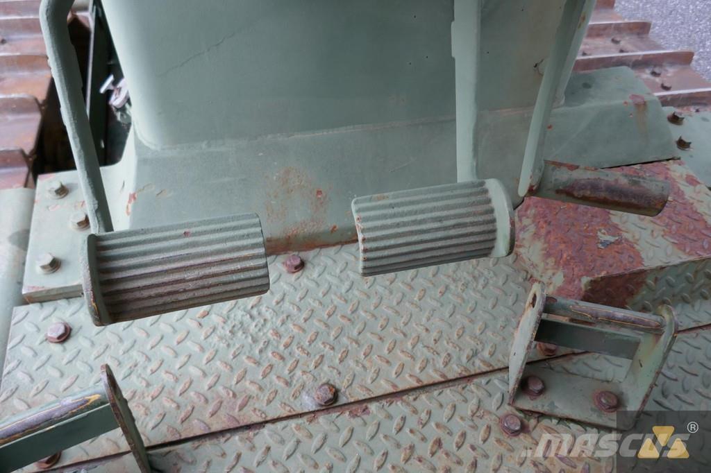 CAT D7G Ex-army Telaketjupuskutraktorit