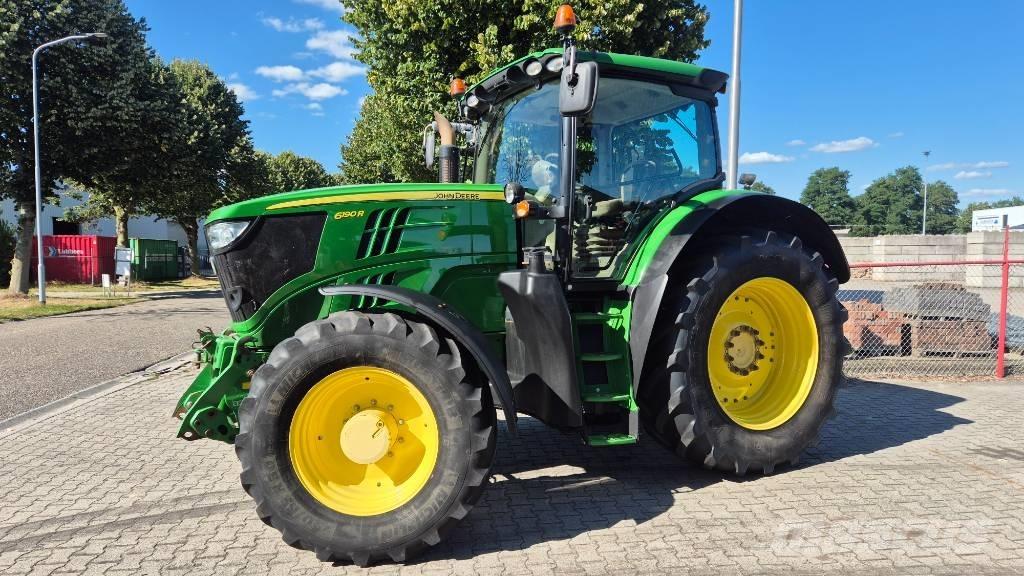 John Deere 6190 R Traktorit