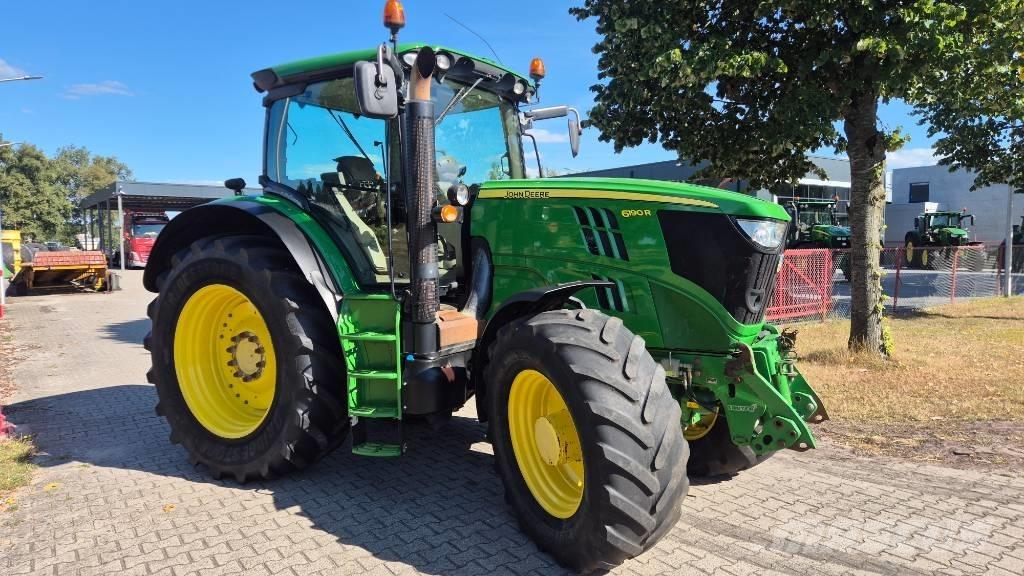 John Deere 6190 R Traktorit