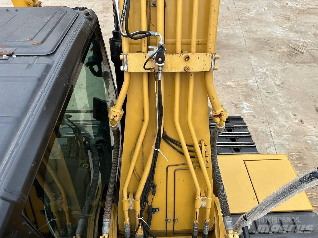 CAT 323GC Telakaivukoneet