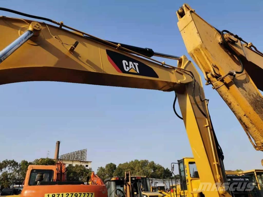 CAT 330 D Telakaivukoneet