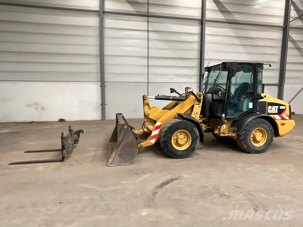 CAT 906 H Pyöräkuormaajat