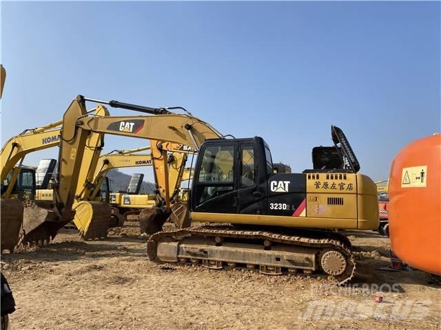 CAT 323D Telakaivukoneet