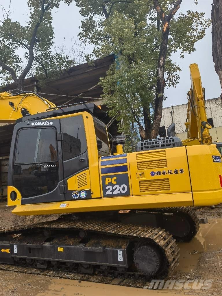 Komatsu PC 220-8 Telakaivukoneet