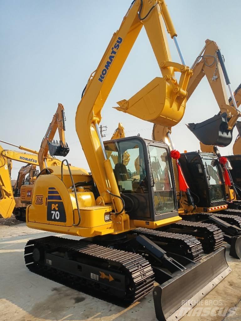 Komatsu PC70 Midikaivukoneet 7t - 12t
