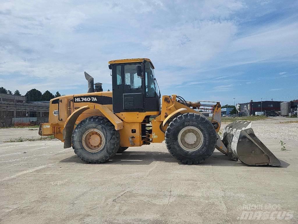 Hyundai HL 740-7 A Pyöräkuormaajat