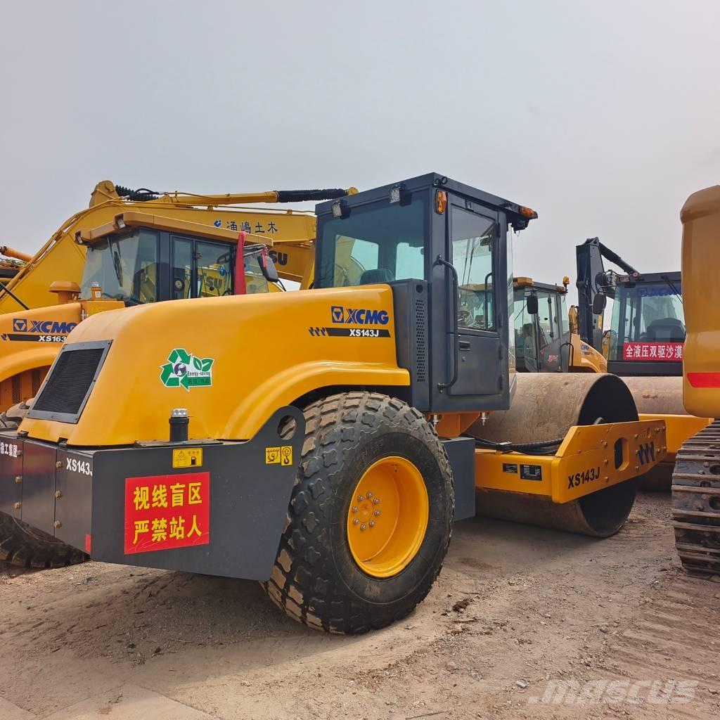 XCMG XS 143 J Yksivalssijyrät