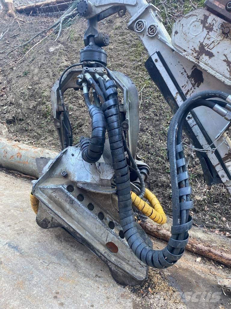 Kesla 30RH Harvesterit