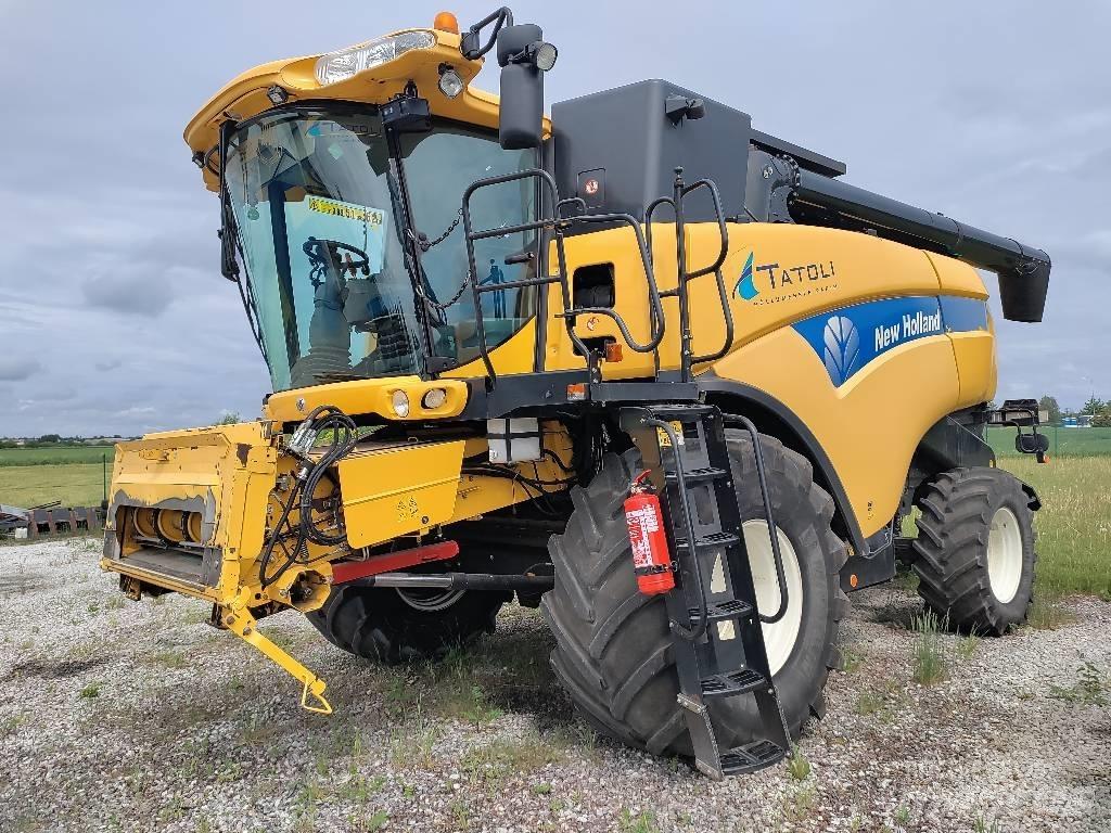 New Holland CX 8070 Leikkuupuimurit