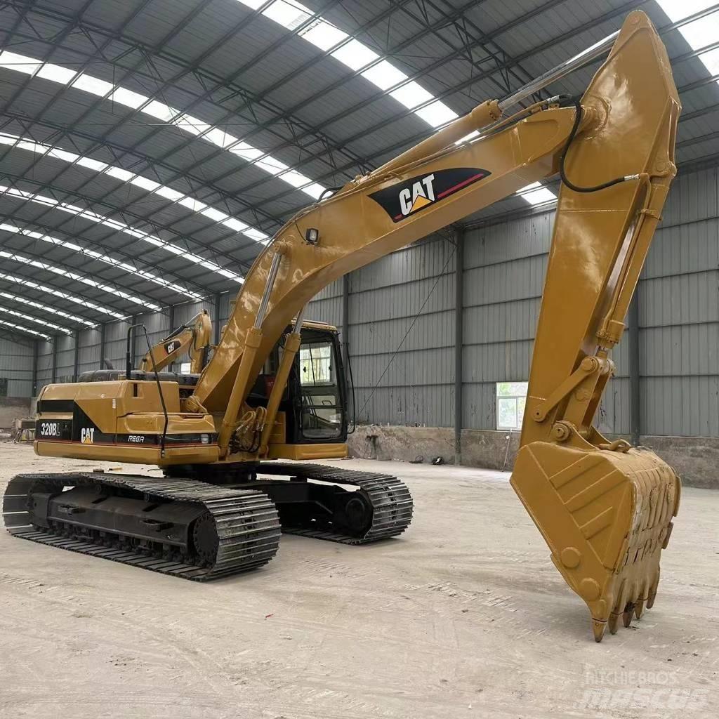 CAT 320 B Telakaivukoneet