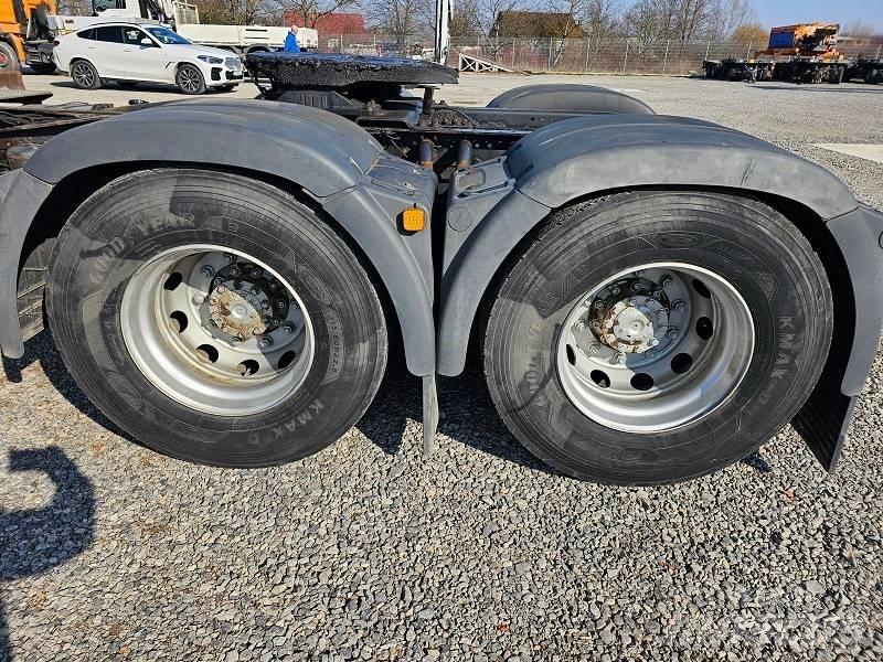 MAN TGX 33.540 Vetopöytäautot