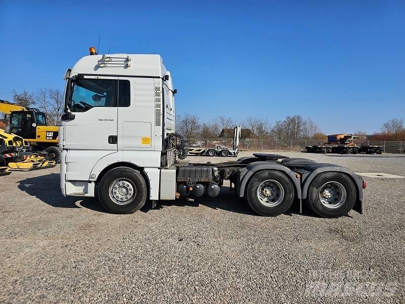 MAN TGX 33.540 Vetopöytäautot