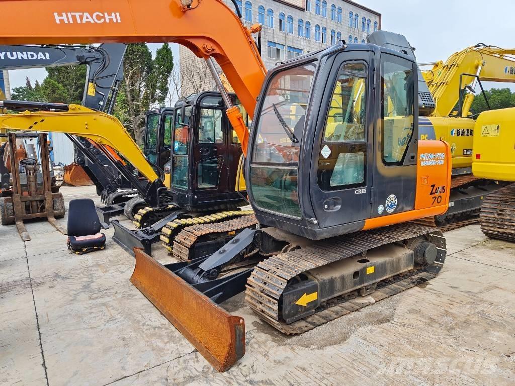 Hitachi ZX 70 Midikaivukoneet 7t - 12t