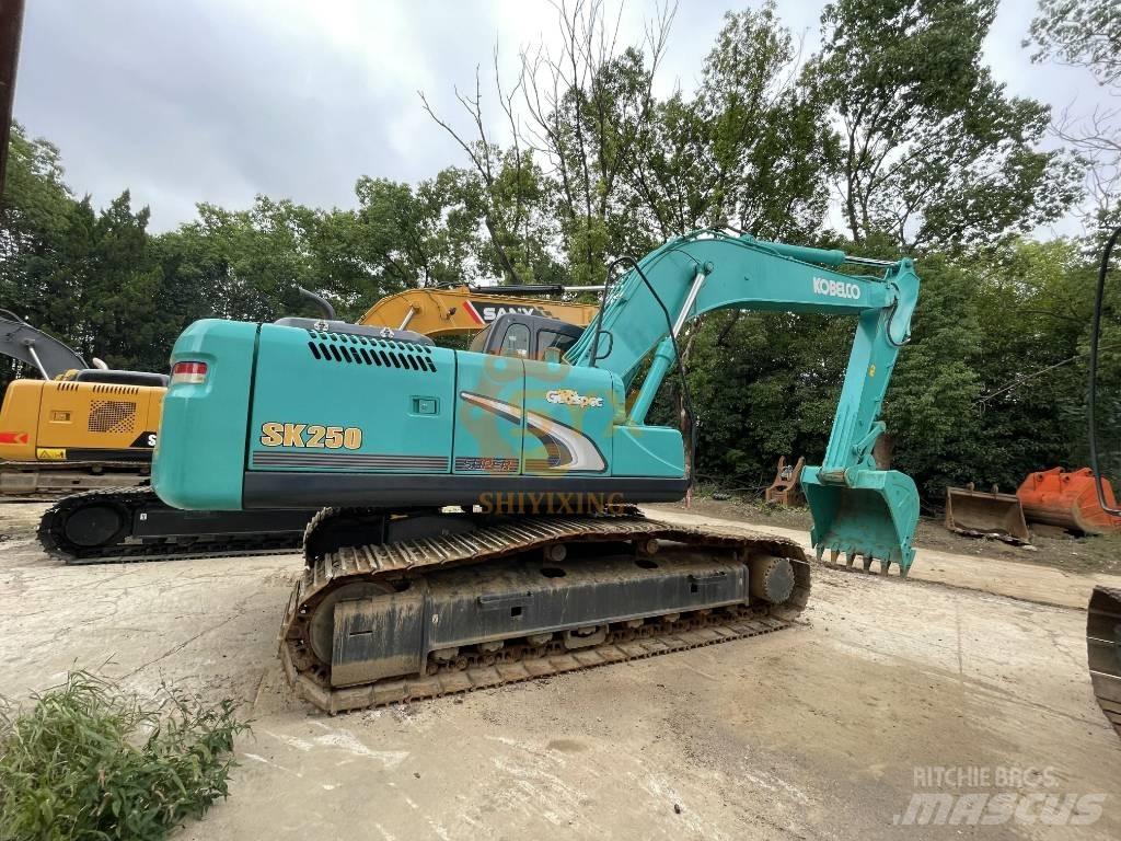 Kobelco 250 Telakaivukoneet