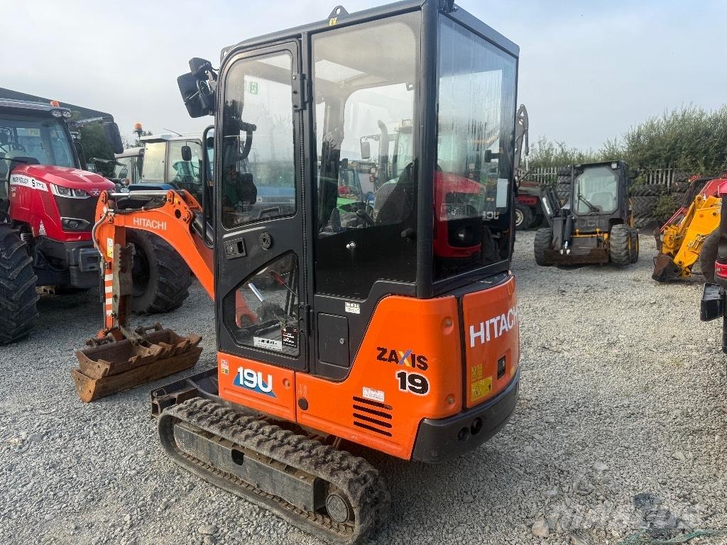 Hitachi ZX 19-5 Minikaivukoneet < 7t