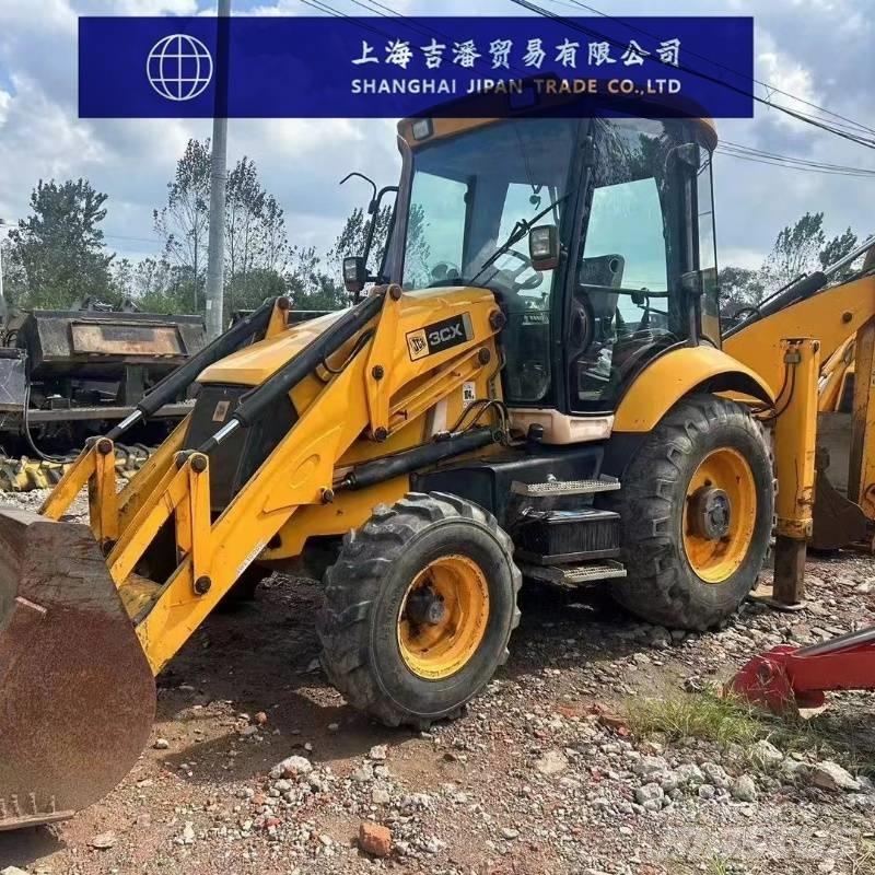 JCB 3 CX Pyöräkuormaajat