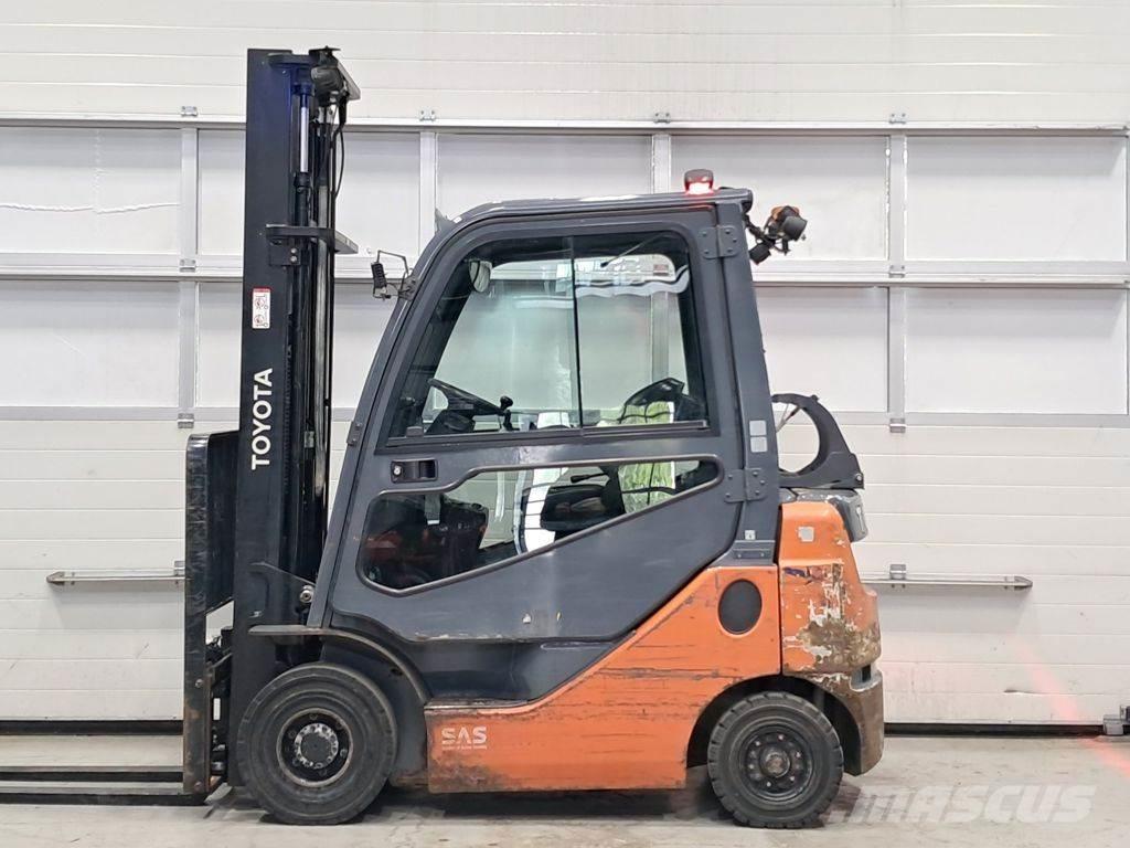 Toyota 02-8FGF18 Nestekaasutrukit
