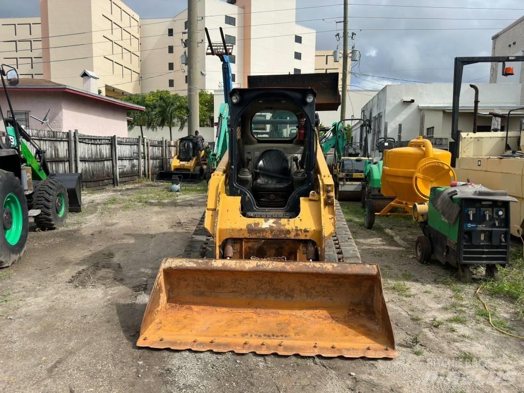 CAT 259 D Liukuohjatut kuormaajat