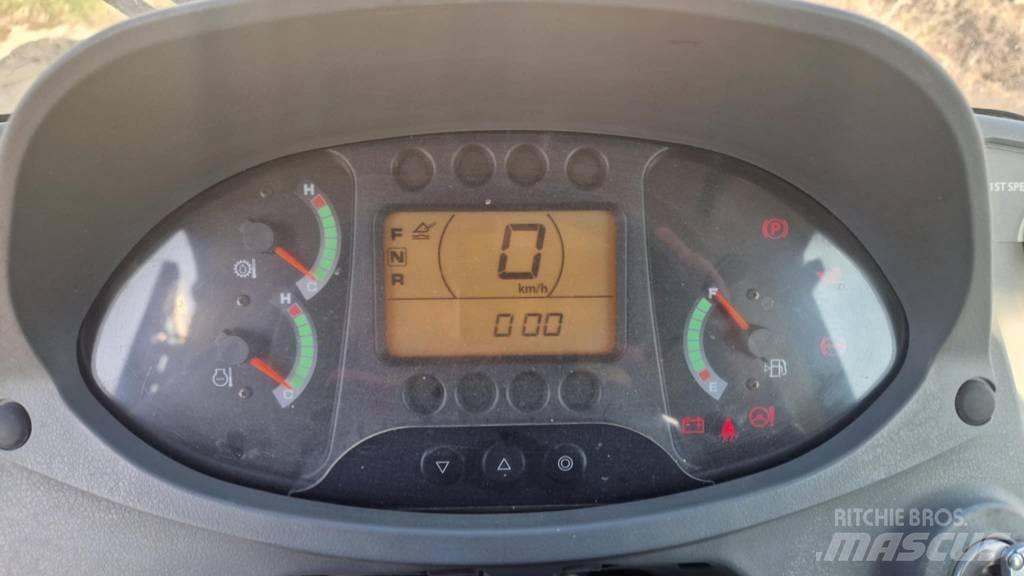 Hitachi ZW 140 Pyöräkuormaajat