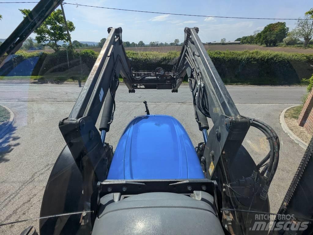 New Holland TSA115A Traktorit