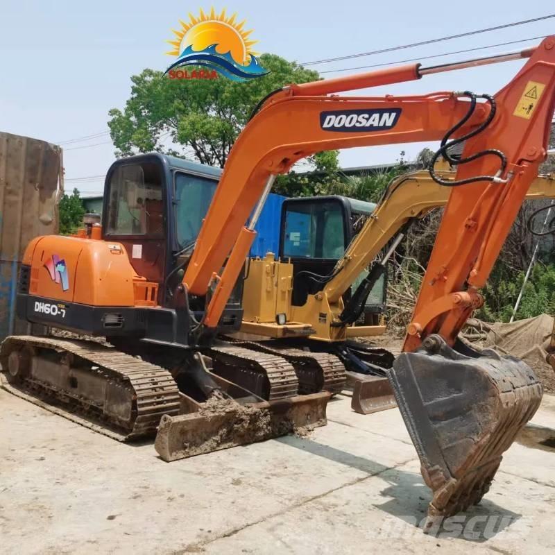 Doosan DH 60 Minikaivukoneet < 7t